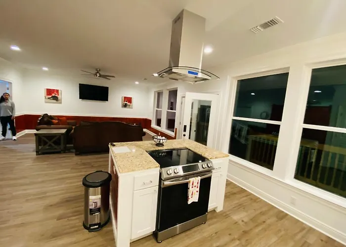 Bungalow Beach House 100 Yards From The Beach